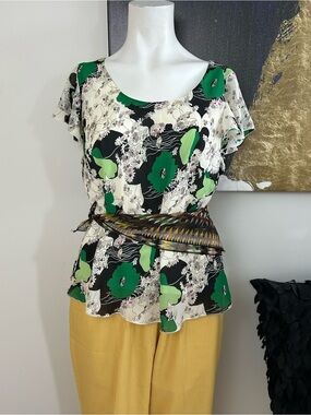 Floral Scoop Neck Blouse in Green and Black